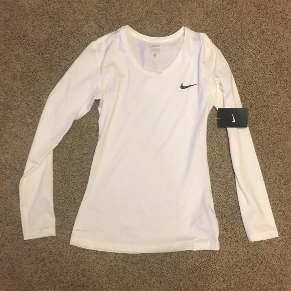 Nike Tops - Women’s compression top